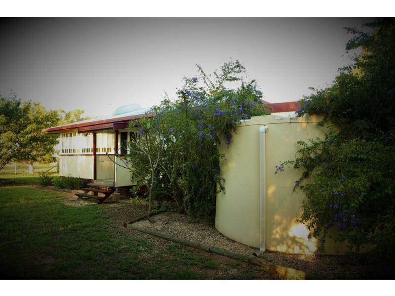 382 Gregory Highway, Emerald QLD 4720