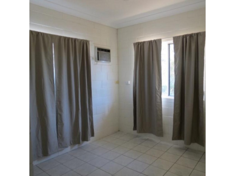 7 Vicki Close, Emerald QLD 4720