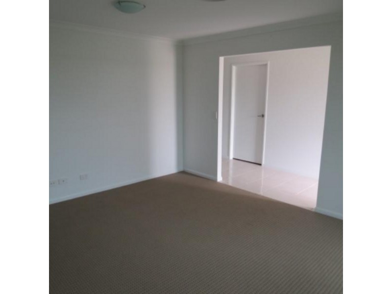 3 Sewell Street, Emerald QLD 4720