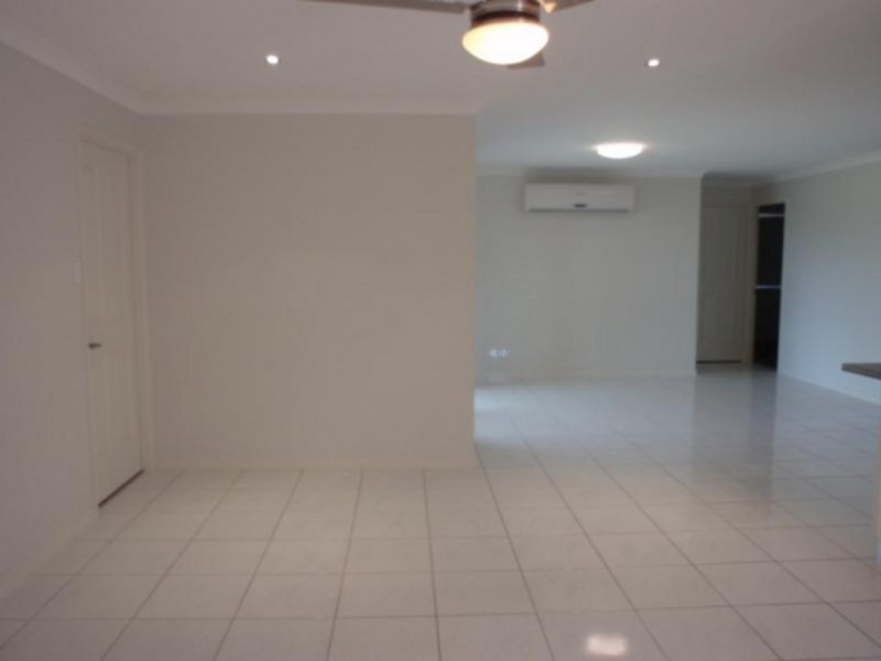 3 Berthun Drive, Emerald QLD 4720