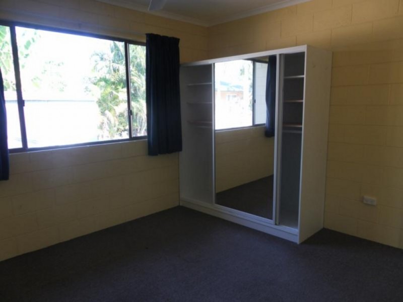 3/23 Martin Place, Emerald QLD 4720