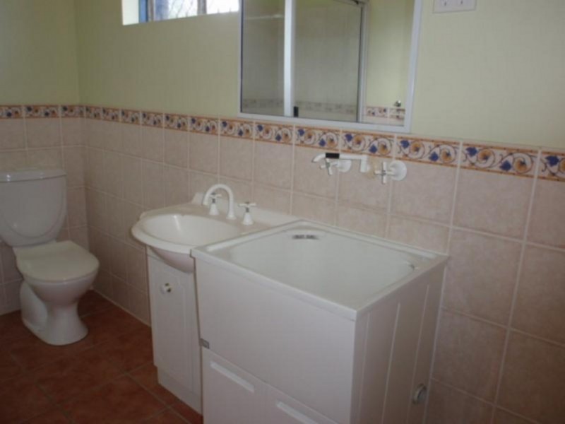 14a Old Airport Drive, Emerald QLD 4720