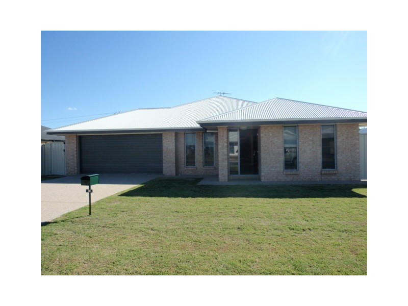 30 Kassidy Drive, Emerald QLD 4720