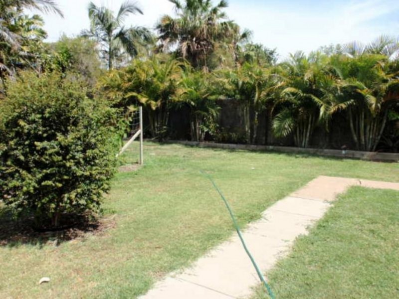 1 Mellish Crescent, Emerald QLD 4720