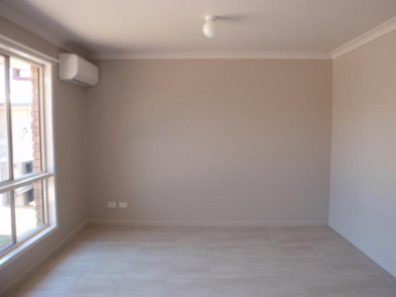 7 Louisa Court, Emerald QLD 4720