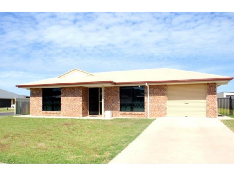 22 Mayfair Drive, Emerald QLD 4720