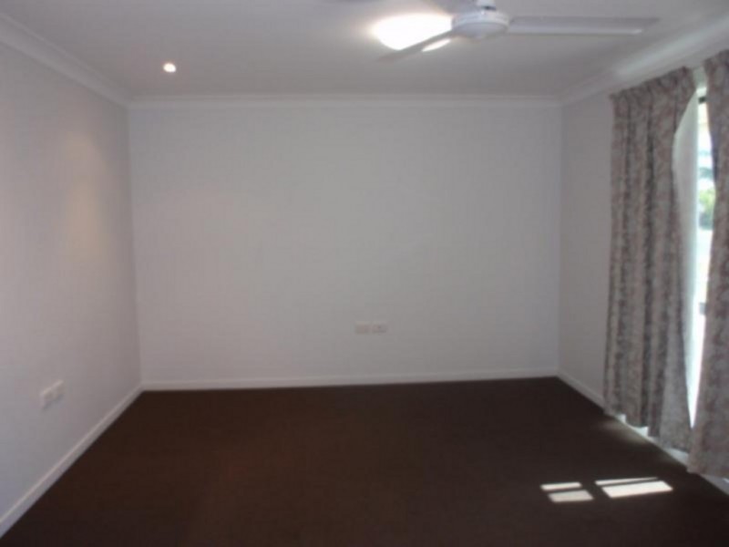 22 Mayfair Drive, Emerald QLD 4720