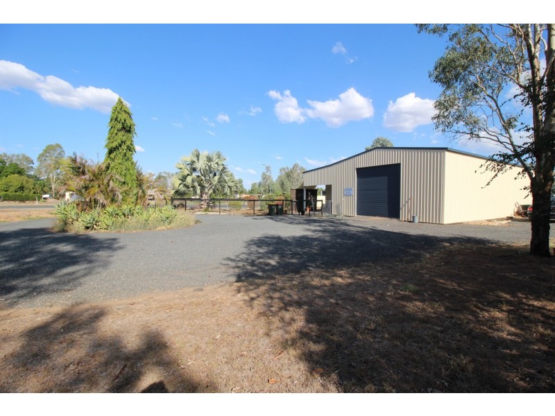 2 Geddes Lane, Emerald QLD 4720