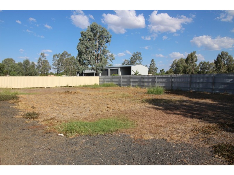 2 Geddes Lane, Emerald QLD 4720