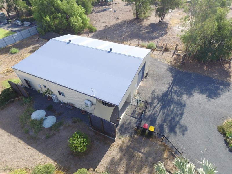 2 Geddes Lane, Emerald QLD 4720