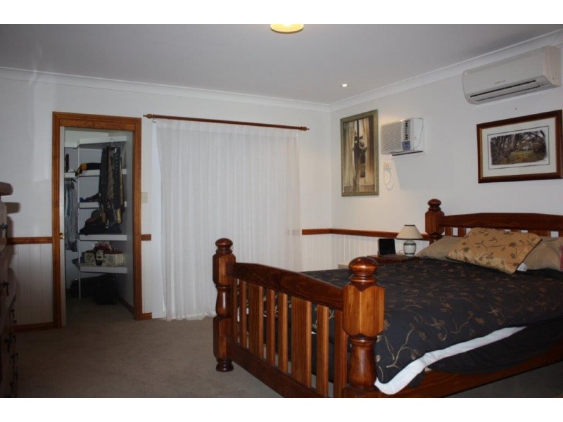 28 Russ Layton Drive, Emerald QLD 4720