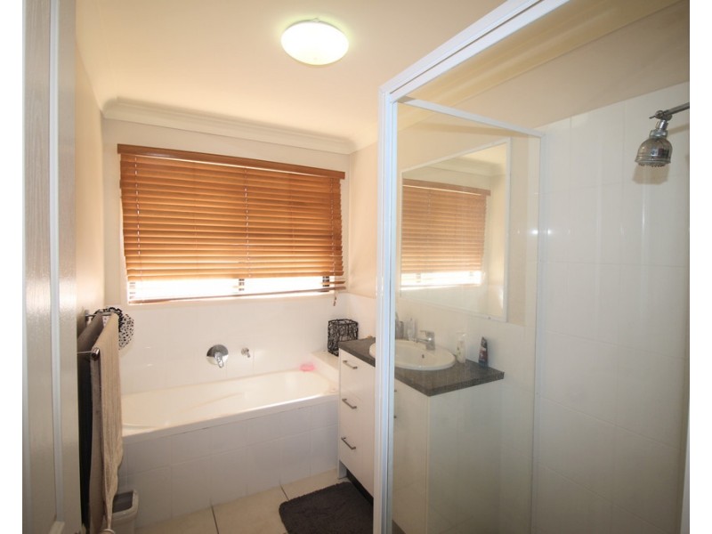 26 Alamein Drive, Emerald QLD 4720