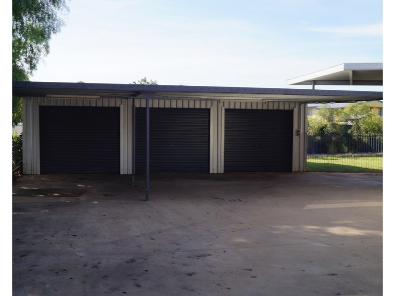 26 Alamein Drive, Emerald QLD 4720
