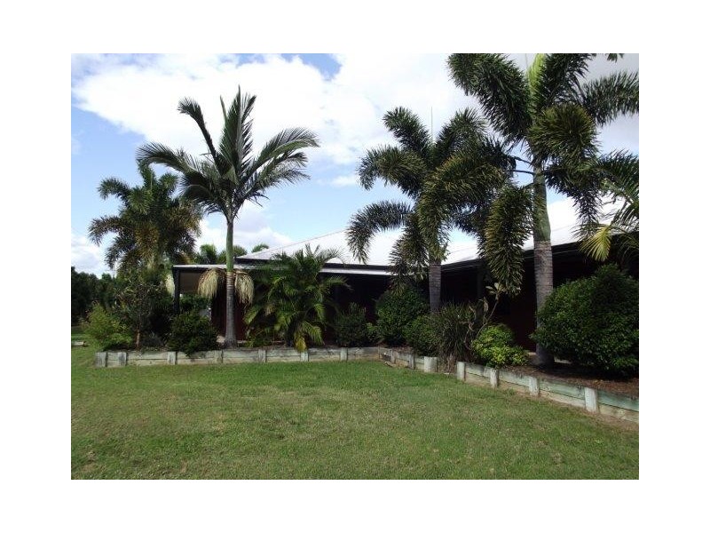 8 Campbell Ford Drive, Emerald QLD 4720