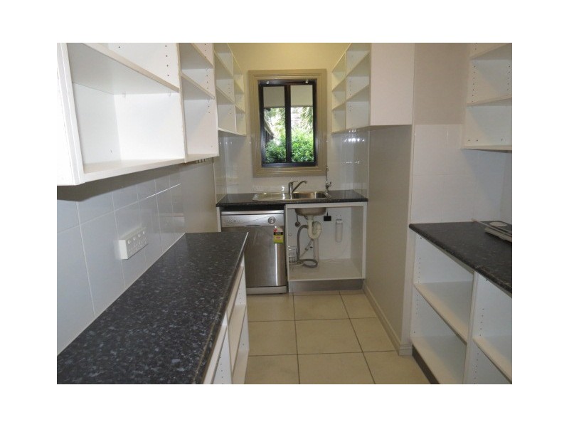 8 Campbell Ford Drive, Emerald QLD 4720