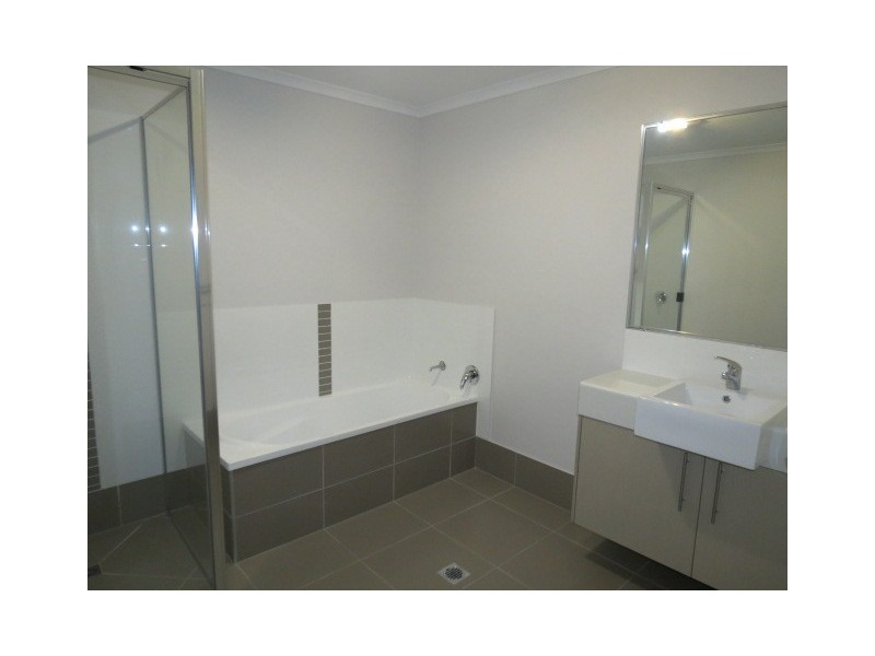 1/40 Moriarty Street, Emerald QLD 4720