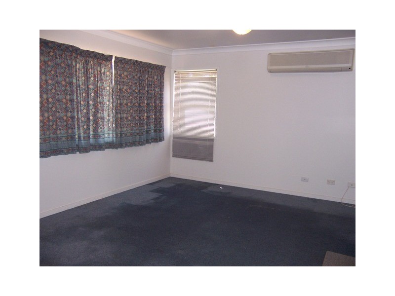 3 Chalmers Crescent, Emerald QLD 4720