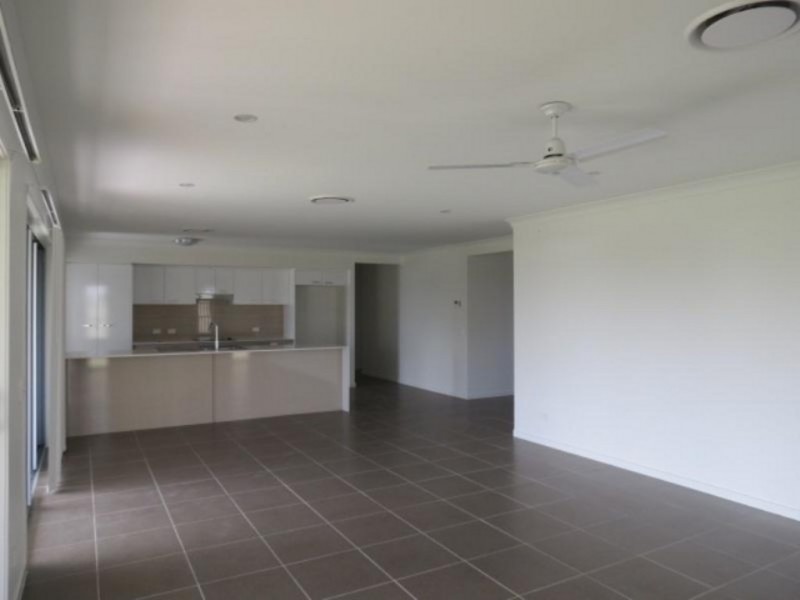 5 Canterbury Street, Emerald QLD 4720
