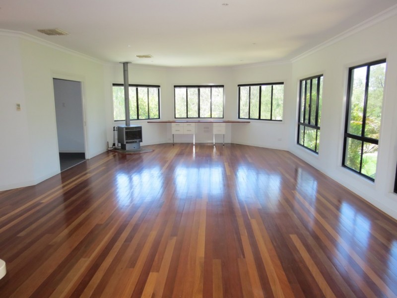 19 Gray Street, Emerald QLD 4720