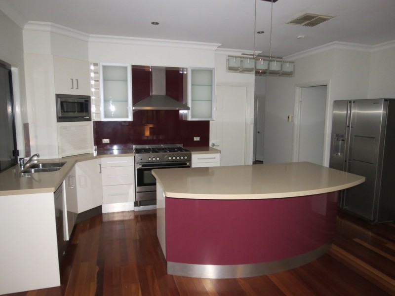 19 Gray Street, Emerald QLD 4720