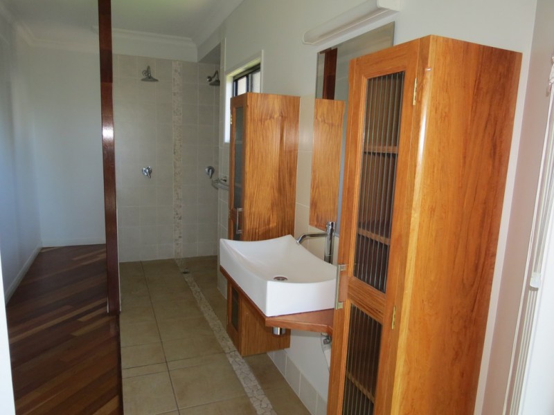 19 Gray Street, Emerald QLD 4720