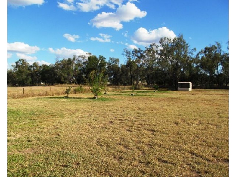 10 Windmill Lane, Emerald QLD 4720