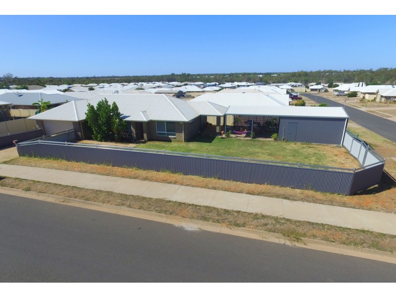 9 Rivergum Street, Emerald QLD 4720