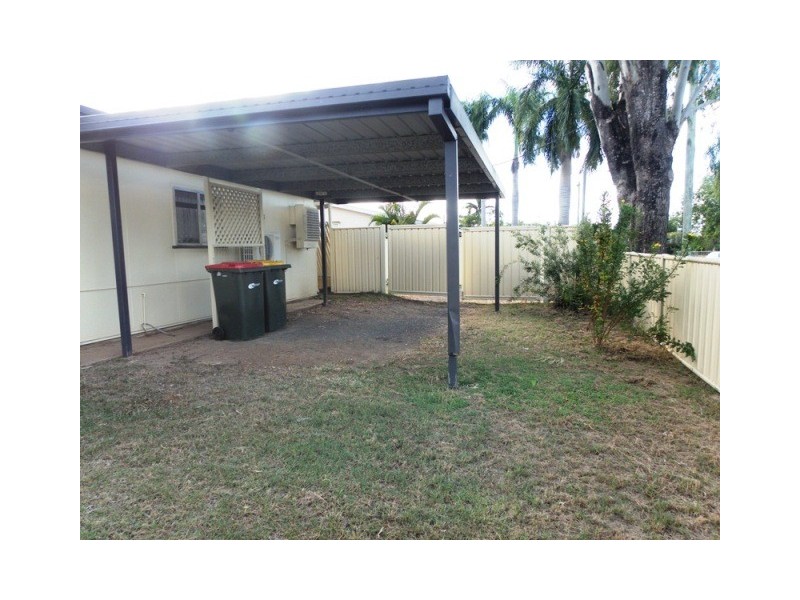 1/24 Old Airport Drive, Emerald QLD 4720