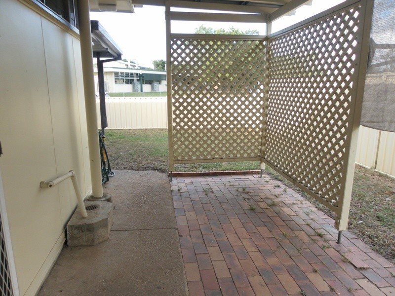 1/24 Old Airport Drive, Emerald QLD 4720