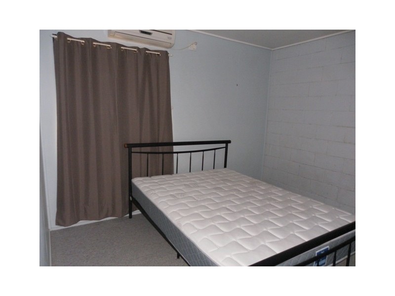 1/24 Old Airport Drive, Emerald QLD 4720