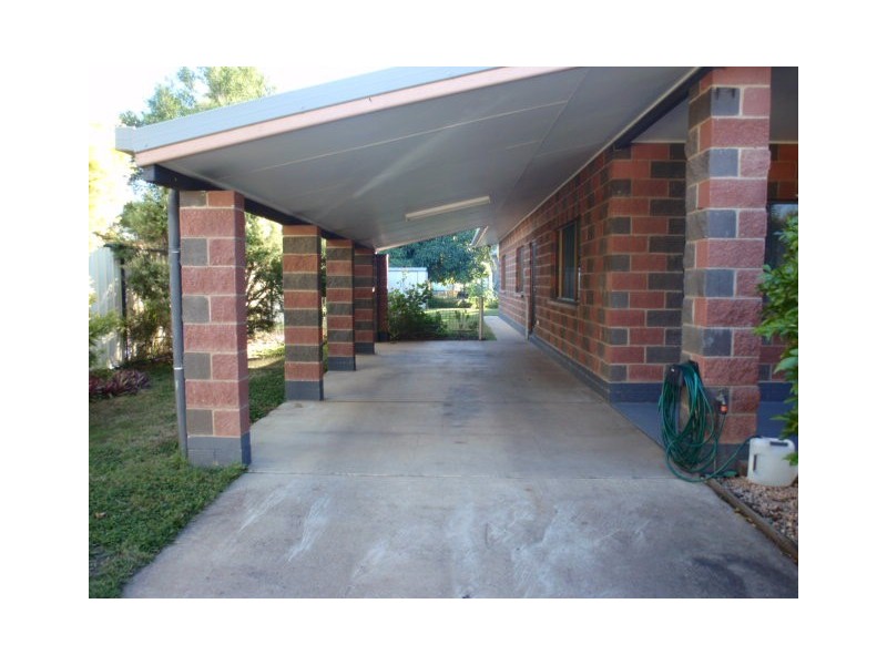 3 Roseanne Road, Emerald QLD 4720