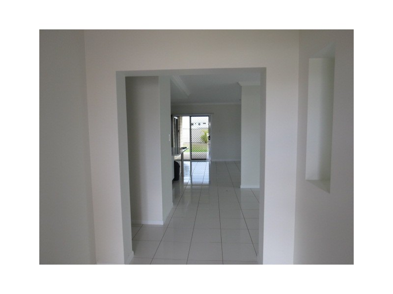 28 Wright Street, Emerald QLD 4720