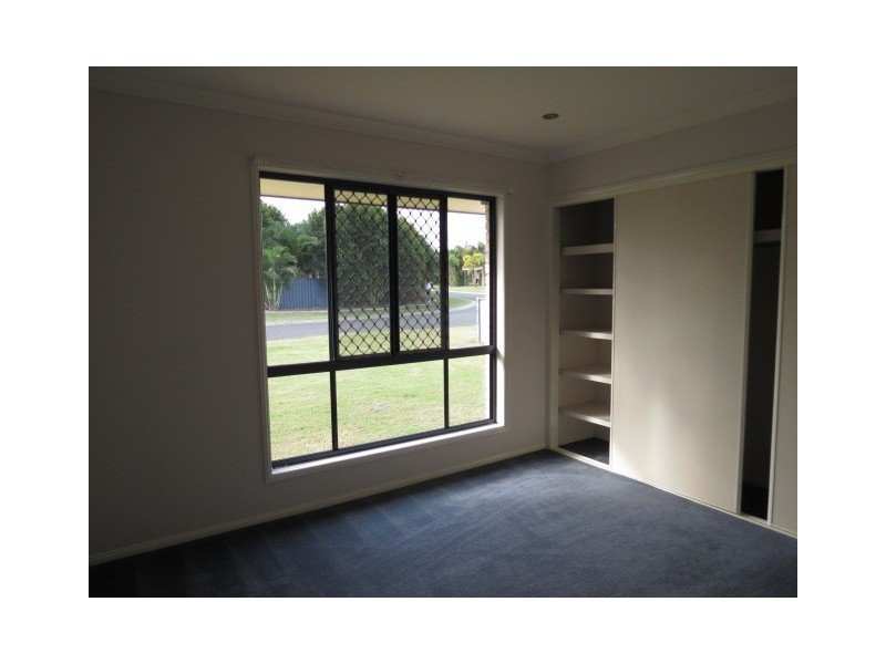 10 Crozier Crescent, Emerald QLD 4720