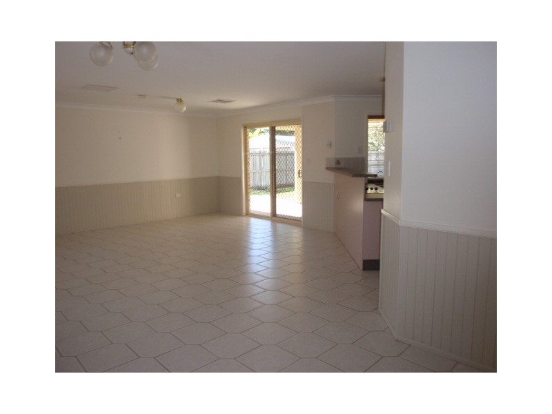 67 Staal Crescent, Emerald QLD 4720