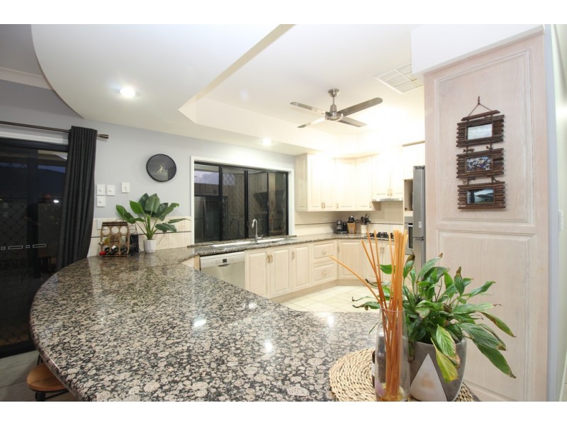 28 Jeppesen Drive, Emerald QLD 4720