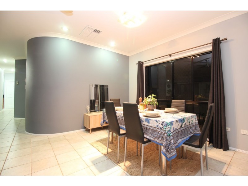 28 Jeppesen Drive, Emerald QLD 4720