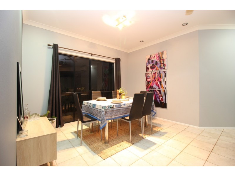 28 Jeppesen Drive, Emerald QLD 4720