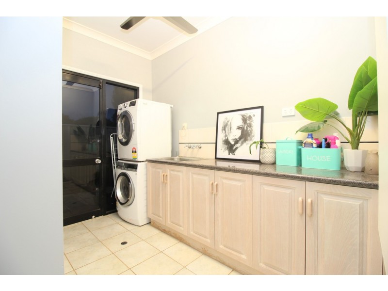 28 Jeppesen Drive, Emerald QLD 4720