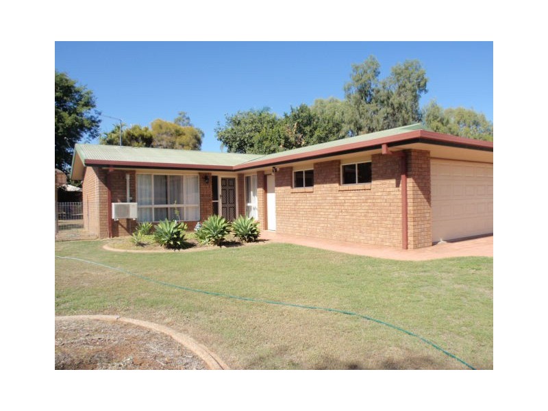 7 Louisa Court, Emerald QLD 4720
