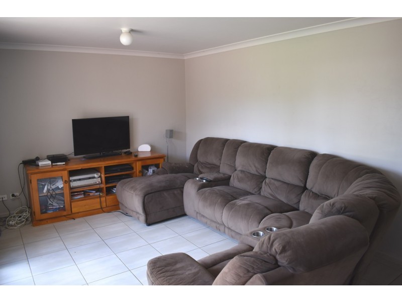 7 Louisa Court, Emerald QLD 4720