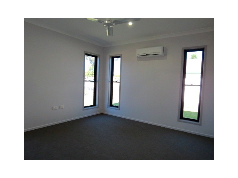 64 Burns Street, Capella QLD 4723