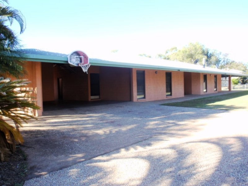 8 Roseanne Road, Emerald QLD 4720