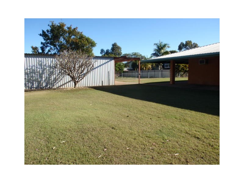 8 Roseanne Road, Emerald QLD 4720