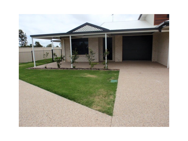 1/38 Long Street, Emerald QLD 4720