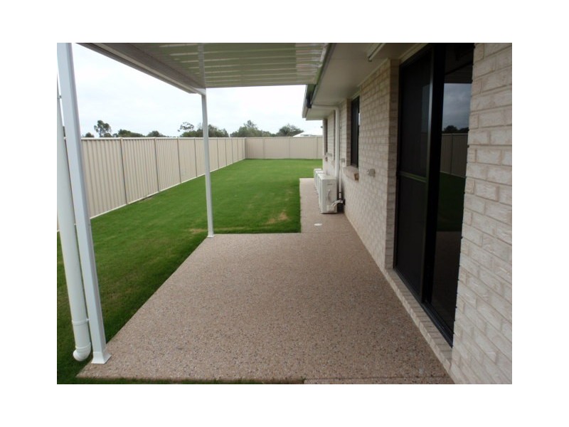 1/38 Long Street, Emerald QLD 4720