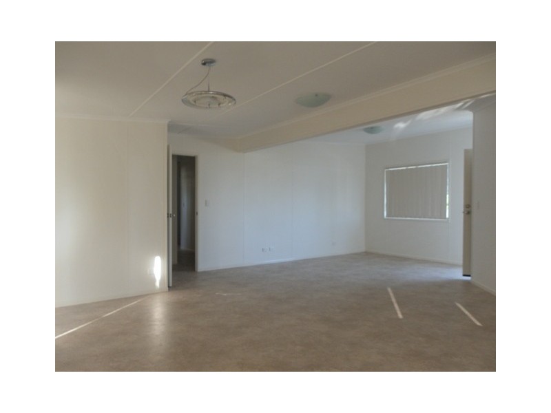 22 Brief Street, Emerald QLD 4720