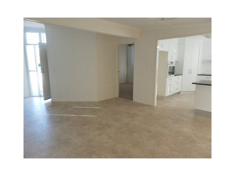 22 Brief Street, Emerald QLD 4720