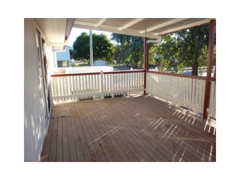 22 Brief Street, Emerald QLD 4720