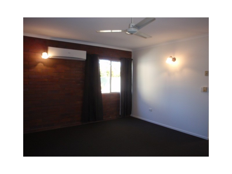 34 Dawn Crescent, Emerald QLD 4720