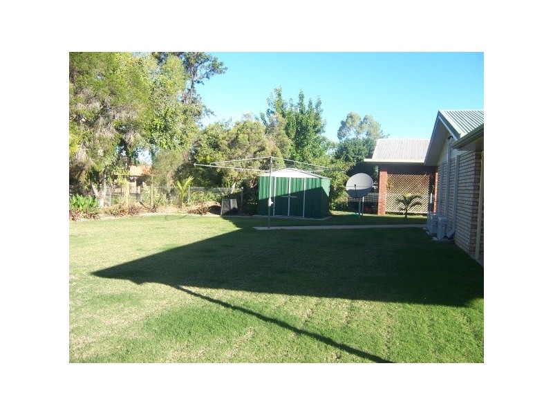 40 Staal Crescent, Emerald QLD 4720